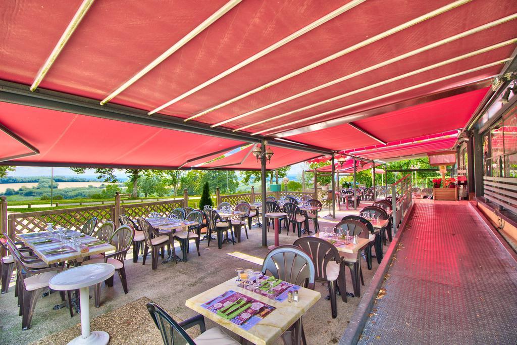 Logis Hotel Restaurant Le Chalet Du Mont Roland Sampans Exterior photo